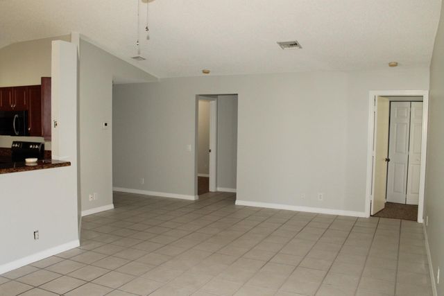 1943 Cygnus Court, Weston, FL 33327