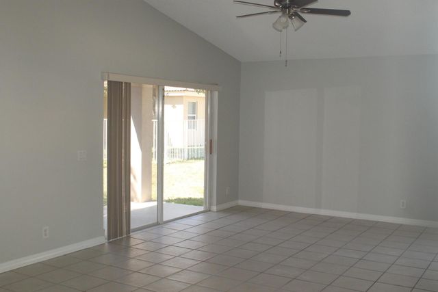 1943 Cygnus Court, Weston, FL 33327