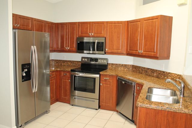 1943 Cygnus Court, Weston, FL 33327