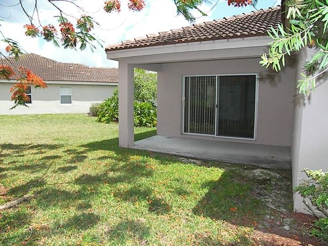 1943 Cygnus Court, Weston, FL 33327