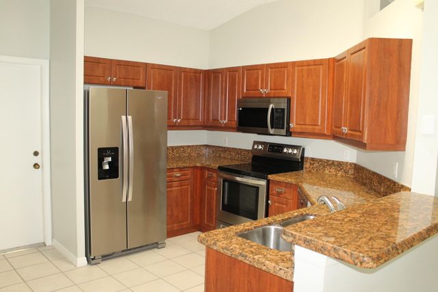 1943 Cygnus Court, Weston, FL 33327