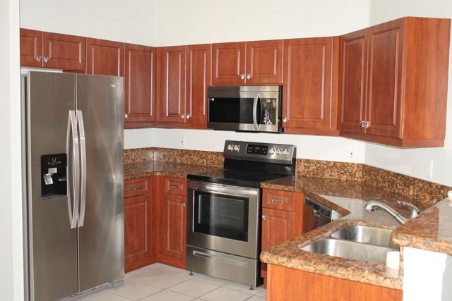 1943 Cygnus Court, Weston, FL 33327
