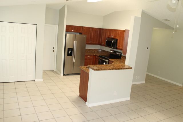 1943 Cygnus Court, Weston, FL 33327