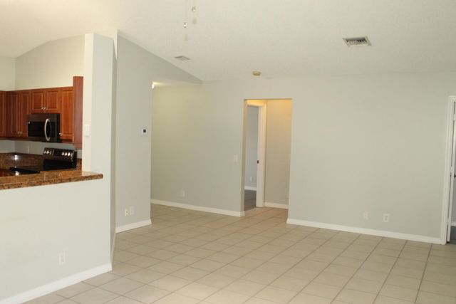 1943 Cygnus Court, Weston, FL 33327