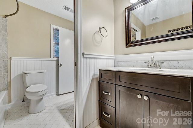 218 Clearbrook Road, Matthews, NC 28105