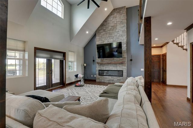 3870 County Road 329, Palmyra, MO 63461