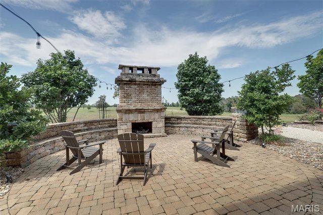 3870 County Road 329, Palmyra, MO 63461