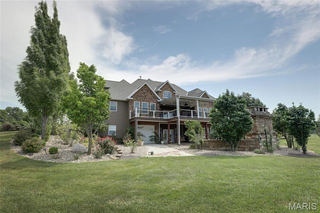 3870 County Road 329, Palmyra, MO 63461