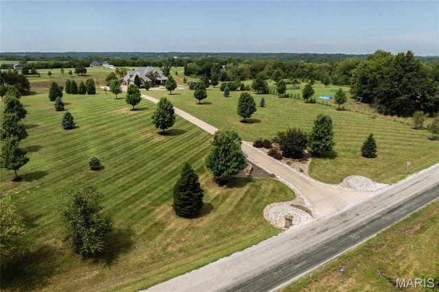 3870 County Road 329, Palmyra, MO 63461