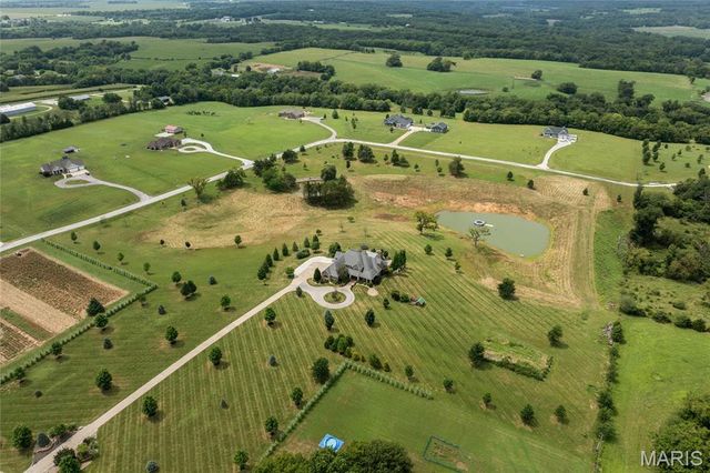 3870 County Road 329, Palmyra, MO 63461