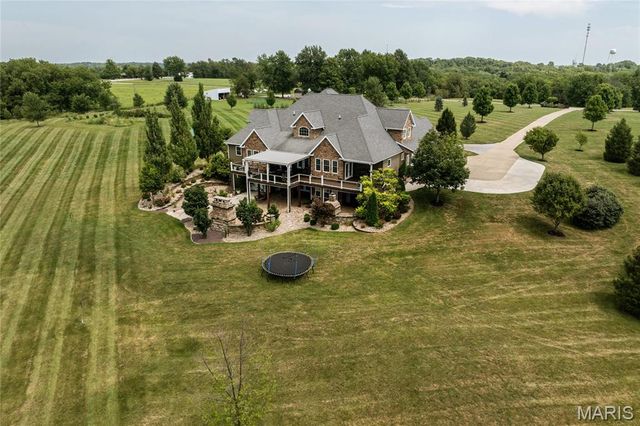 3870 County Road 329, Palmyra, MO 63461