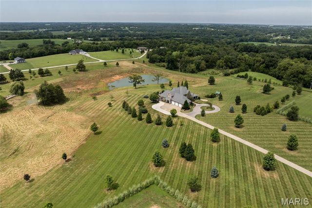 3870 County Road 329, Palmyra, MO 63461