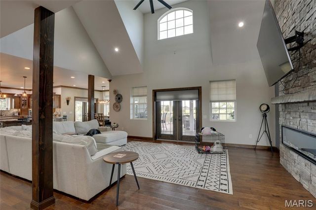 3870 County Road 329, Palmyra, MO 63461