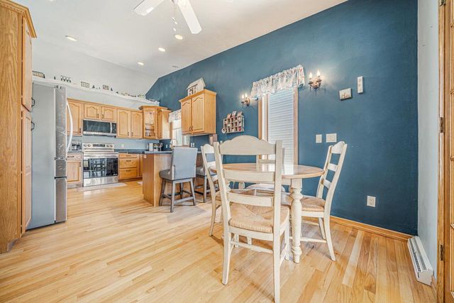 1821 E SYLVAN AVENUE, Appleton, WI 54915