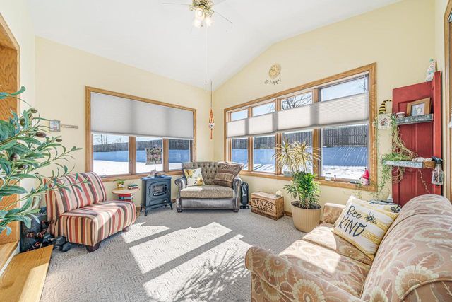 1821 E SYLVAN AVENUE, Appleton, WI 54915