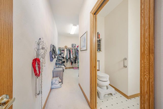 1821 E SYLVAN AVENUE, Appleton, WI 54915