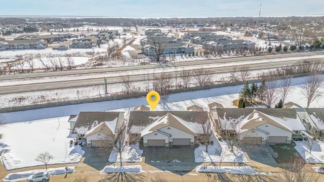 1821 E SYLVAN AVENUE, Appleton, WI 54915