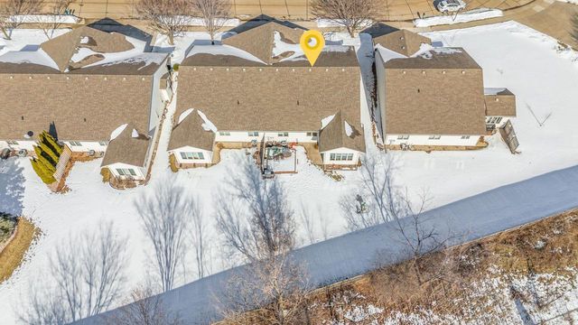 1821 E SYLVAN AVENUE, Appleton, WI 54915