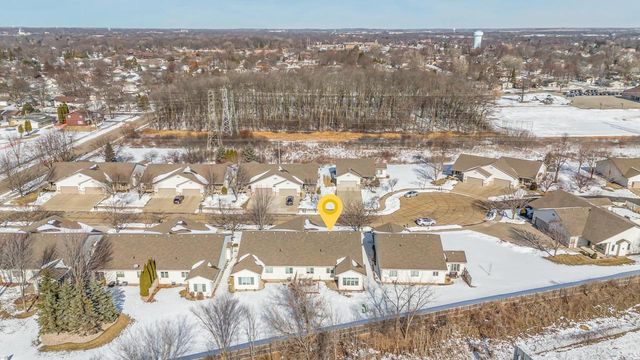 1821 E SYLVAN AVENUE, Appleton, WI 54915