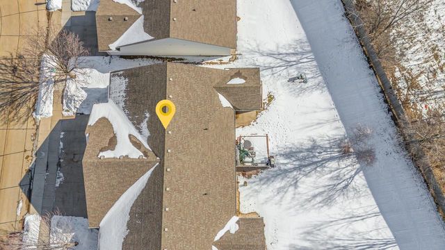 1821 E SYLVAN AVENUE, Appleton, WI 54915