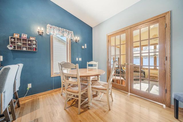 1821 E SYLVAN AVENUE, Appleton, WI 54915