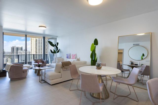 1000 Brickell Plz 2411, Miami, FL 33131