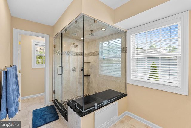 6932 ALPINE DR, Annandale, VA 22003