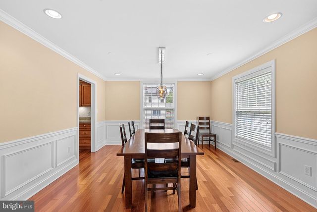 6932 ALPINE DR, Annandale, VA 22003