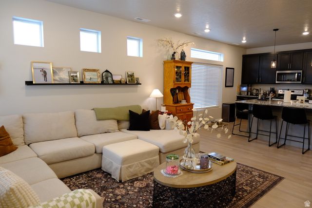 97 E FAIRMONT PL, Saratoga Springs, UT 84045