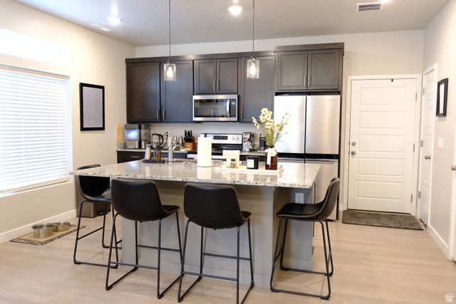 97 E FAIRMONT PL, Saratoga Springs, UT 84045