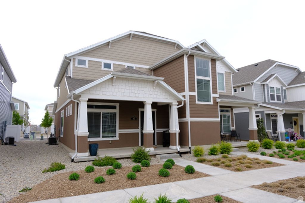 97 E FAIRMONT PL, Saratoga Springs, UT 84045