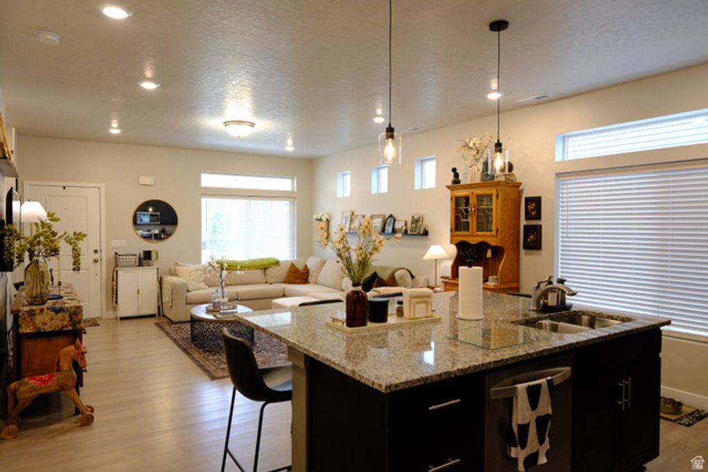 Image 7 of property listing at 97 E FAIRMONT PL, Saratoga Springs, UT 84045