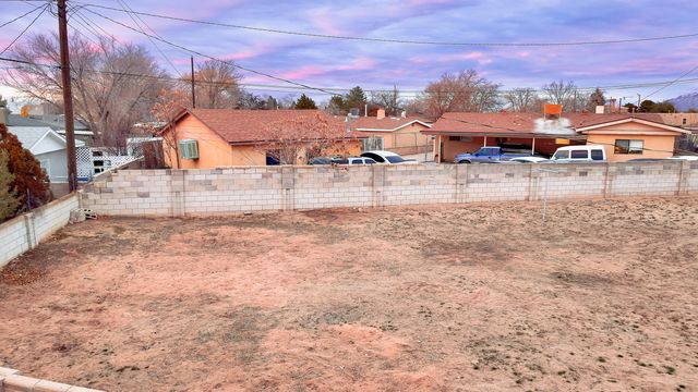 2225 Ana Court NW, Albuquerque, NM 87120