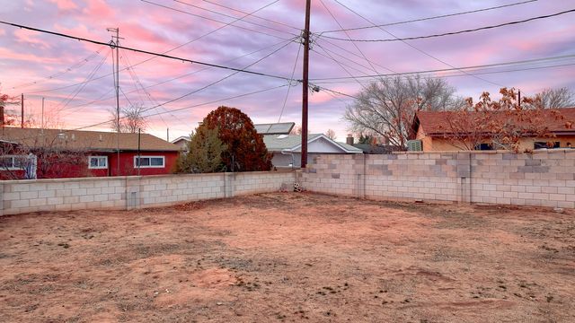 2225 Ana Court NW, Albuquerque, NM 87120