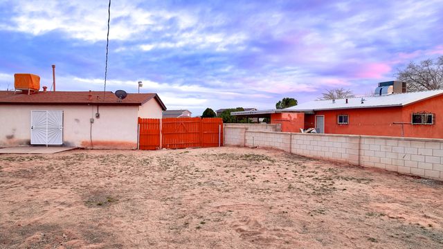 2225 Ana Court NW, Albuquerque, NM 87120