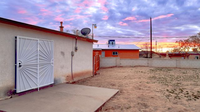 2225 Ana Court NW, Albuquerque, NM 87120