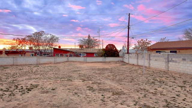 2225 Ana Court NW, Albuquerque, NM 87120