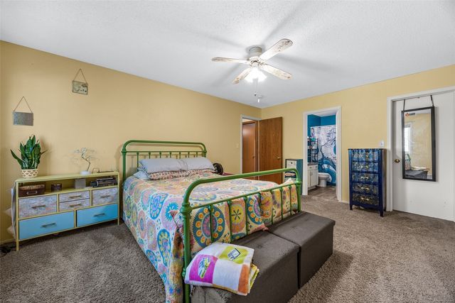 611 Deer Run Drive NE, Cedar Rapids, IA 52402