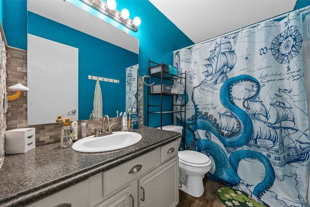 611 Deer Run Drive NE, Cedar Rapids, IA 52402