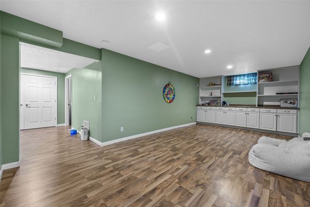 611 Deer Run Drive NE, Cedar Rapids, IA 52402