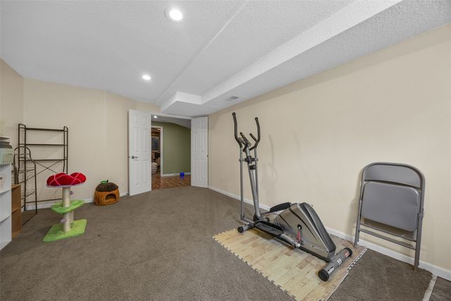611 Deer Run Drive NE, Cedar Rapids, IA 52402