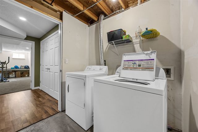 611 Deer Run Drive NE, Cedar Rapids, IA 52402