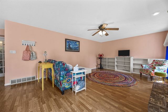 611 Deer Run Drive NE, Cedar Rapids, IA 52402