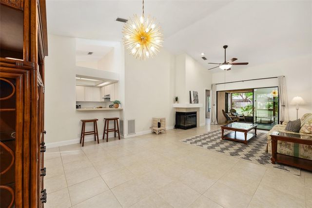 3928 NW 23RD CIRCLE, Gainesville, FL 32605