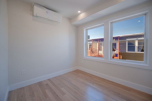 59 Gove St. 1, Boston, MA 02128