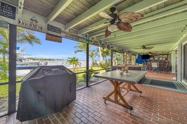 1305 Peninsular Road, Jupiter, FL 33469