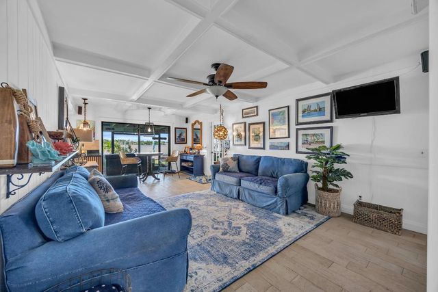 1305 Peninsular Road, Jupiter, FL 33469