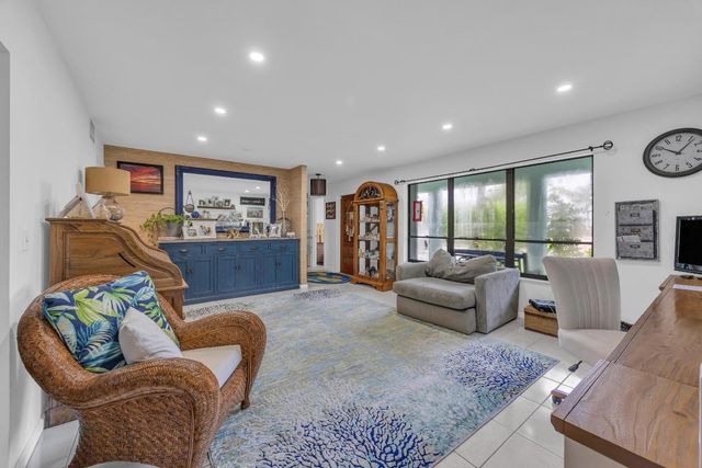 1305 Peninsular Road, Jupiter, FL 33469