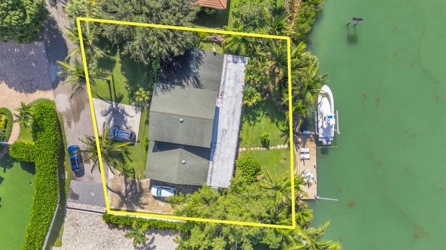 1305 Peninsular Road, Jupiter, FL 33469