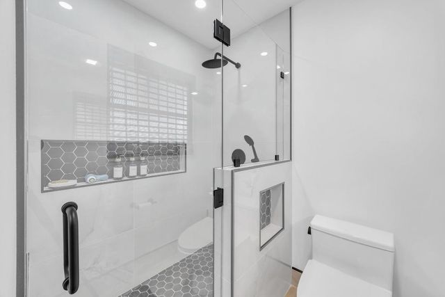 1305 Peninsular Road, Jupiter, FL 33469